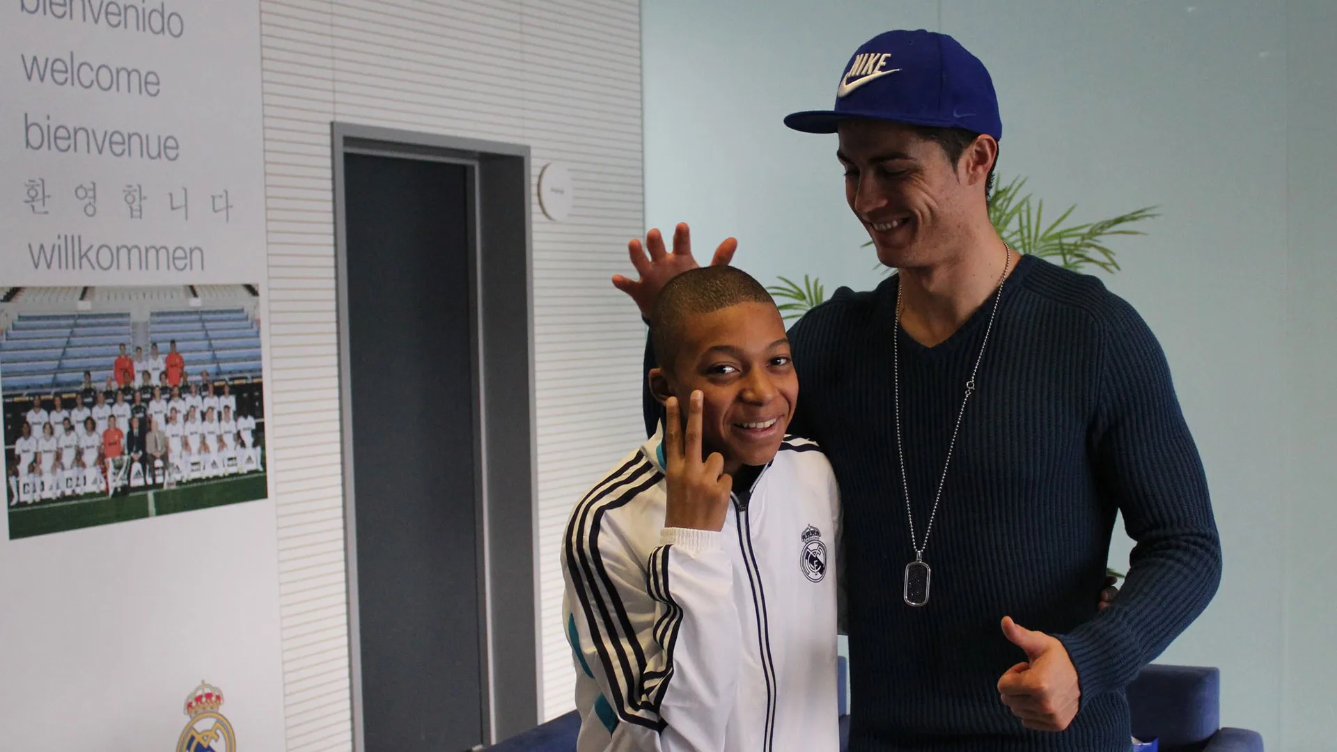 Ο Μπαπέ ισοφαρίζει το ρεκόρ του Ρονάλντο και το γιορτάζει