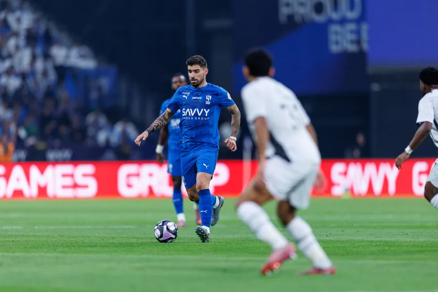 Η Νιούκαστλ Εξετάζει την Επιστροφή του Ρούμπεν Νέβες στην Premier League