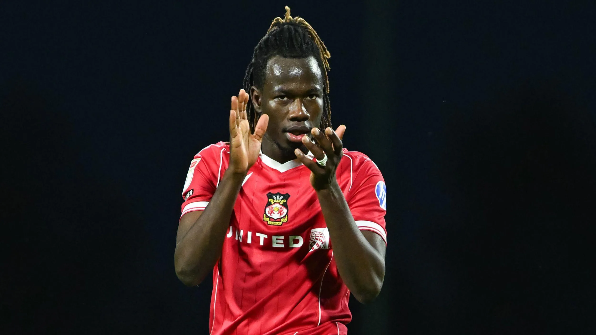 Χωρίς νέες απουσίες η Ρέξαμ ενόψει Χαλ