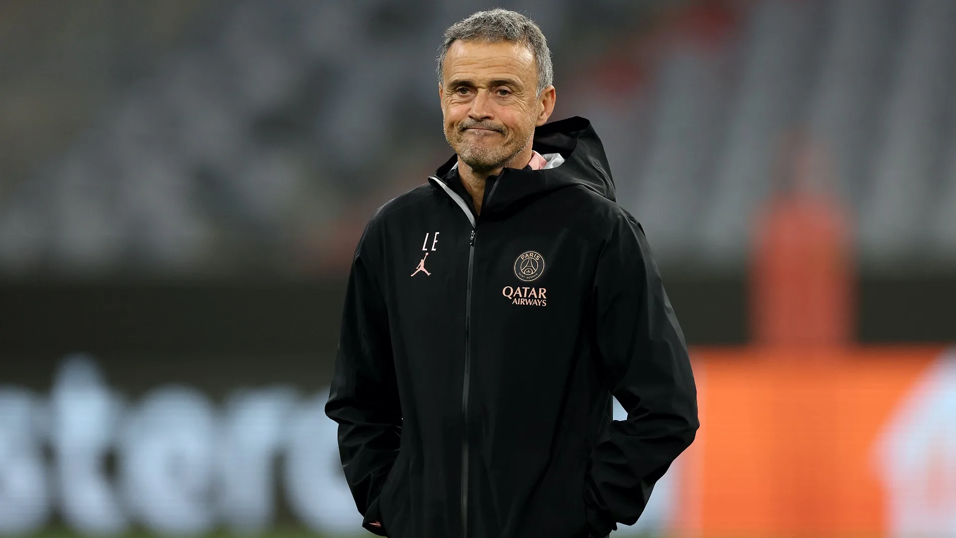 Η Μάχη για τον Upamecano: PSG και Ρεάλ Μαδρίτης σε Αναμονή