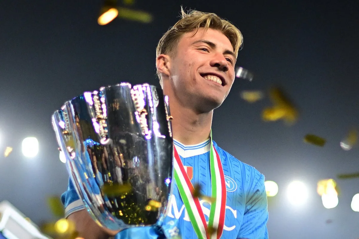 Η αναγέννηση του Χόιλουντ στη Νάπολι