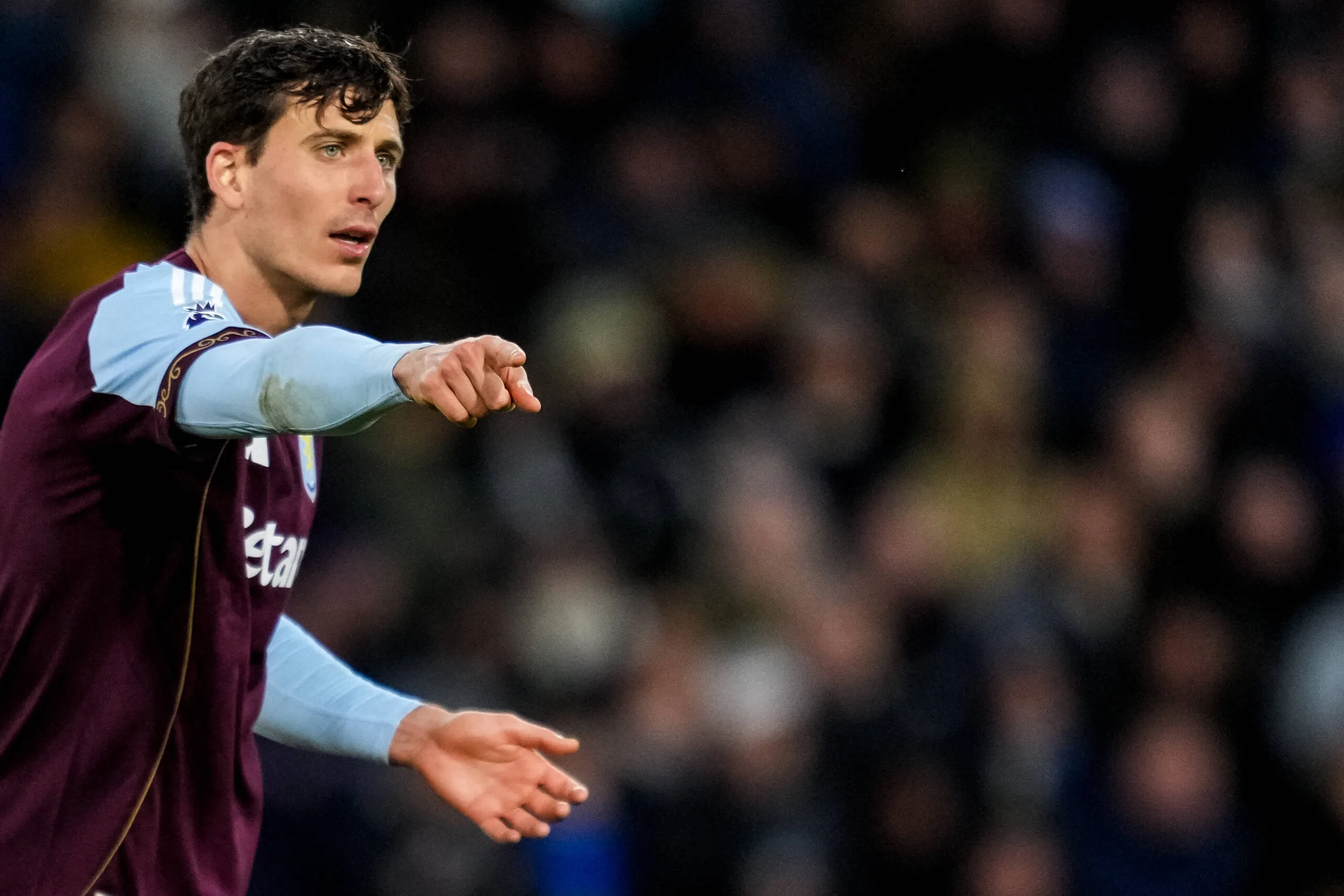 Η Μπαρτσελόνα στοχεύει τον Πάου Τόρες για ενίσχυση της άμυνας