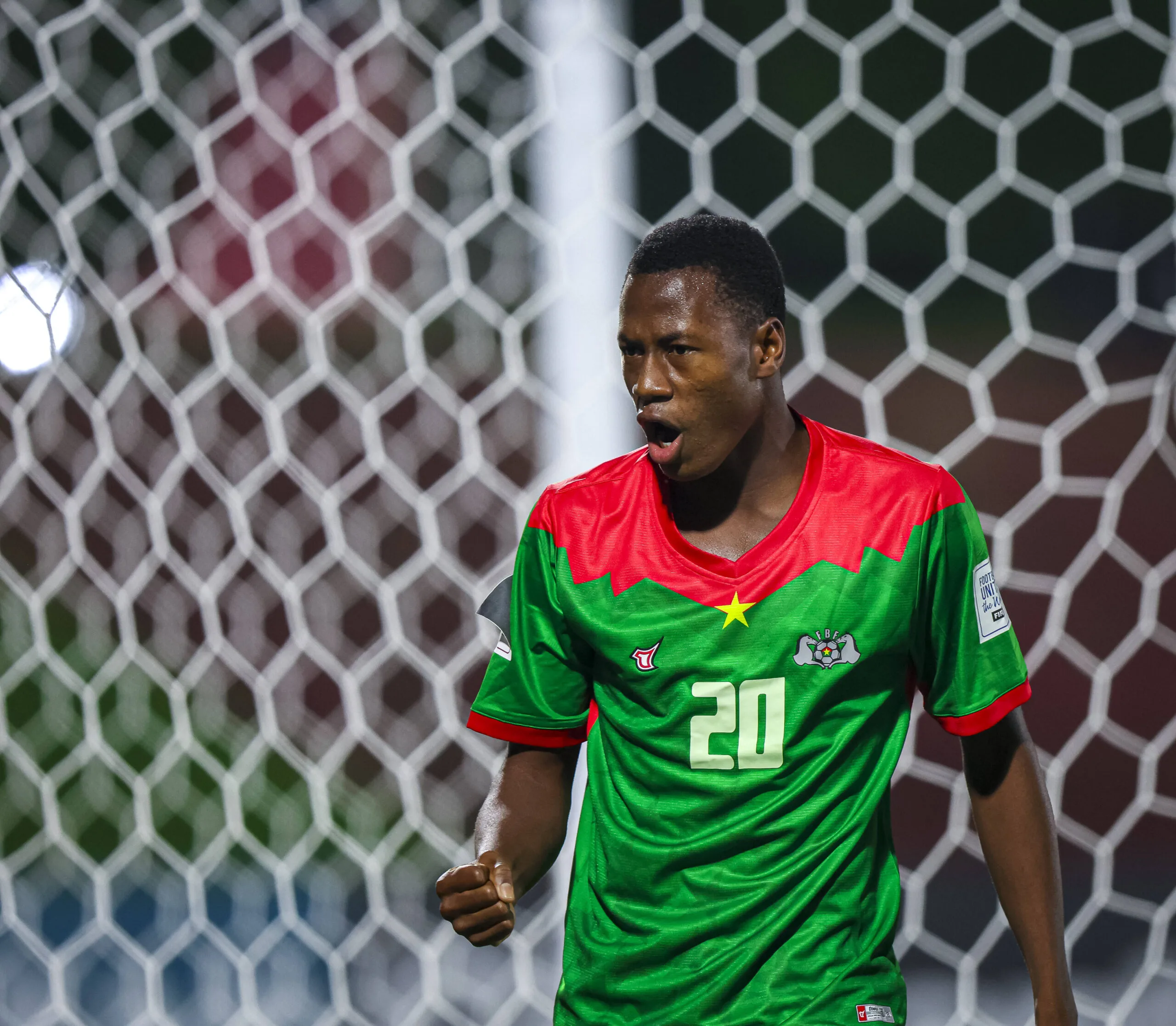 Η Τσέλσι Επενδύει στο Μέλλον με την Απόκτηση του Ζονγκό