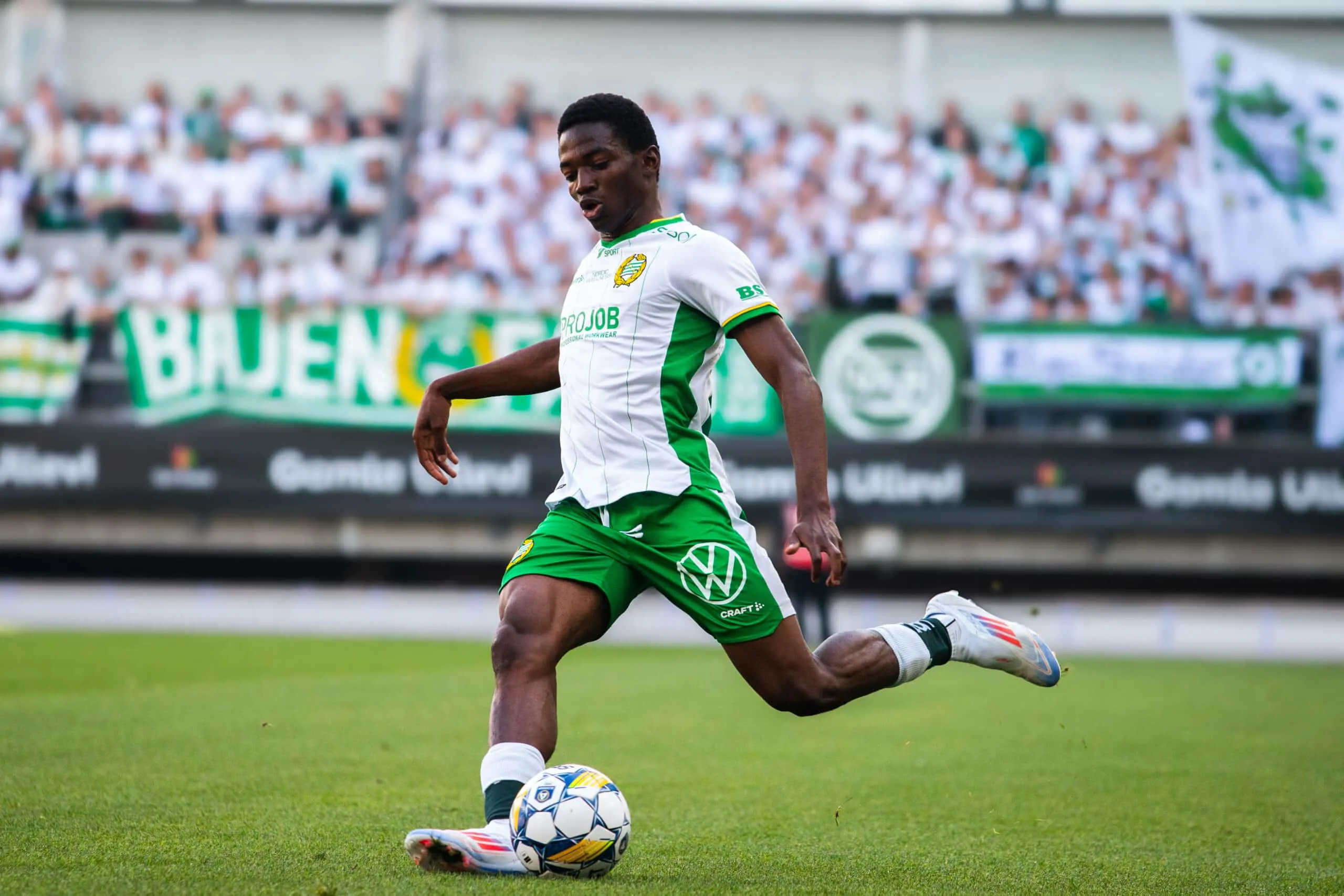 Η Μάχη για την Υπογραφή του Μπαζουμανά Τουρέ