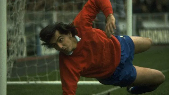 Αποχαιρετισμός σε έναν τοπικό θρύλο