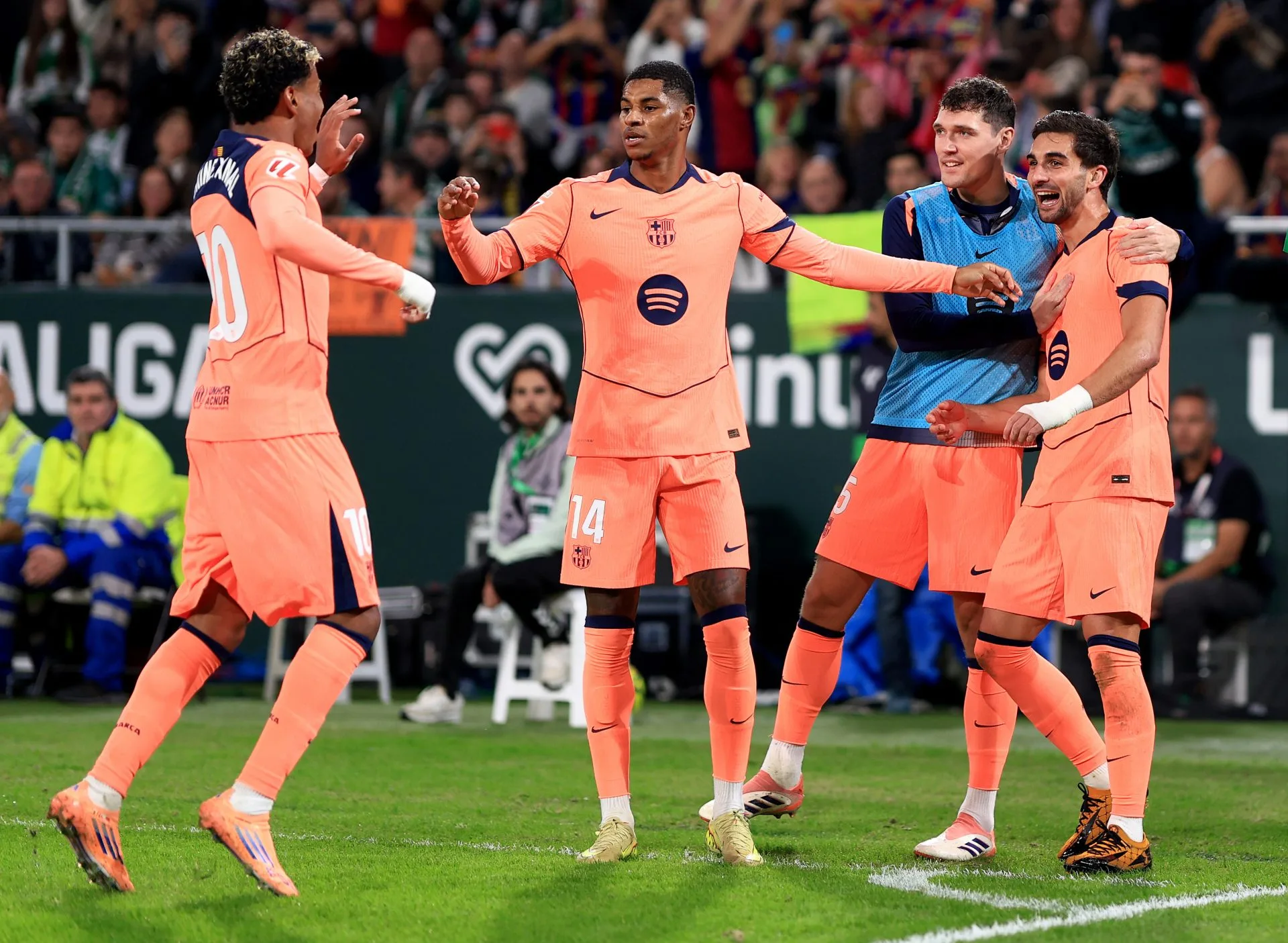 Εντυπωσιακή νίκη της Μπαρτσελόνα επί της Μπέτις με 5-3