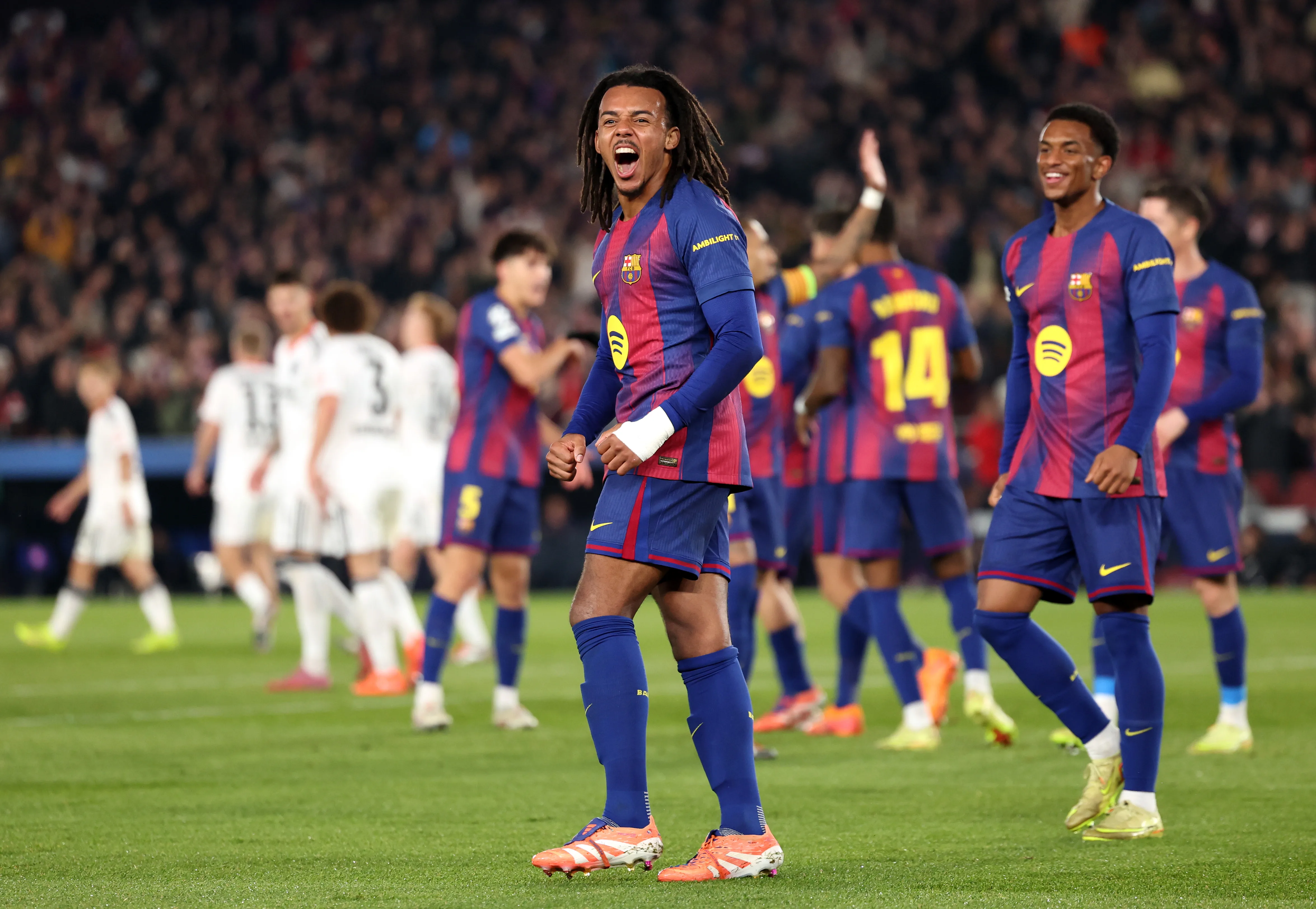 Ο Κουντέ οδηγεί την ανατροπή της Μπαρτσελόνα στο Champions League