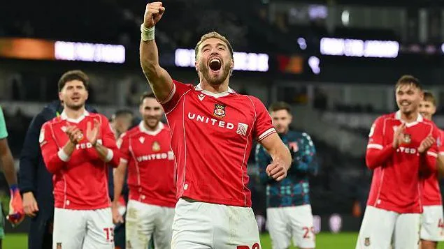 Ονειρεύεται η Ρέξαμ την άνοδο στην Πρέμιερ Λιγκ;