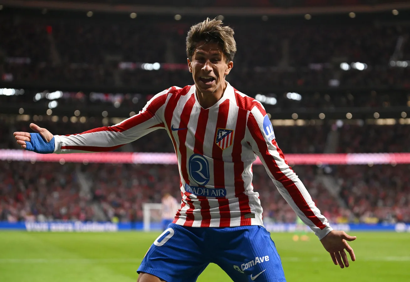 Η Άστον Βίλα στοχεύει τον δημιουργικό Αλμάδα για ενίσχυση