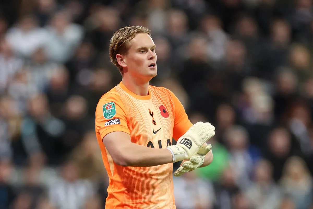 Η Οσέρ στοχεύει τον Κίνσκυ για δανεισμό από την Τότεναμ