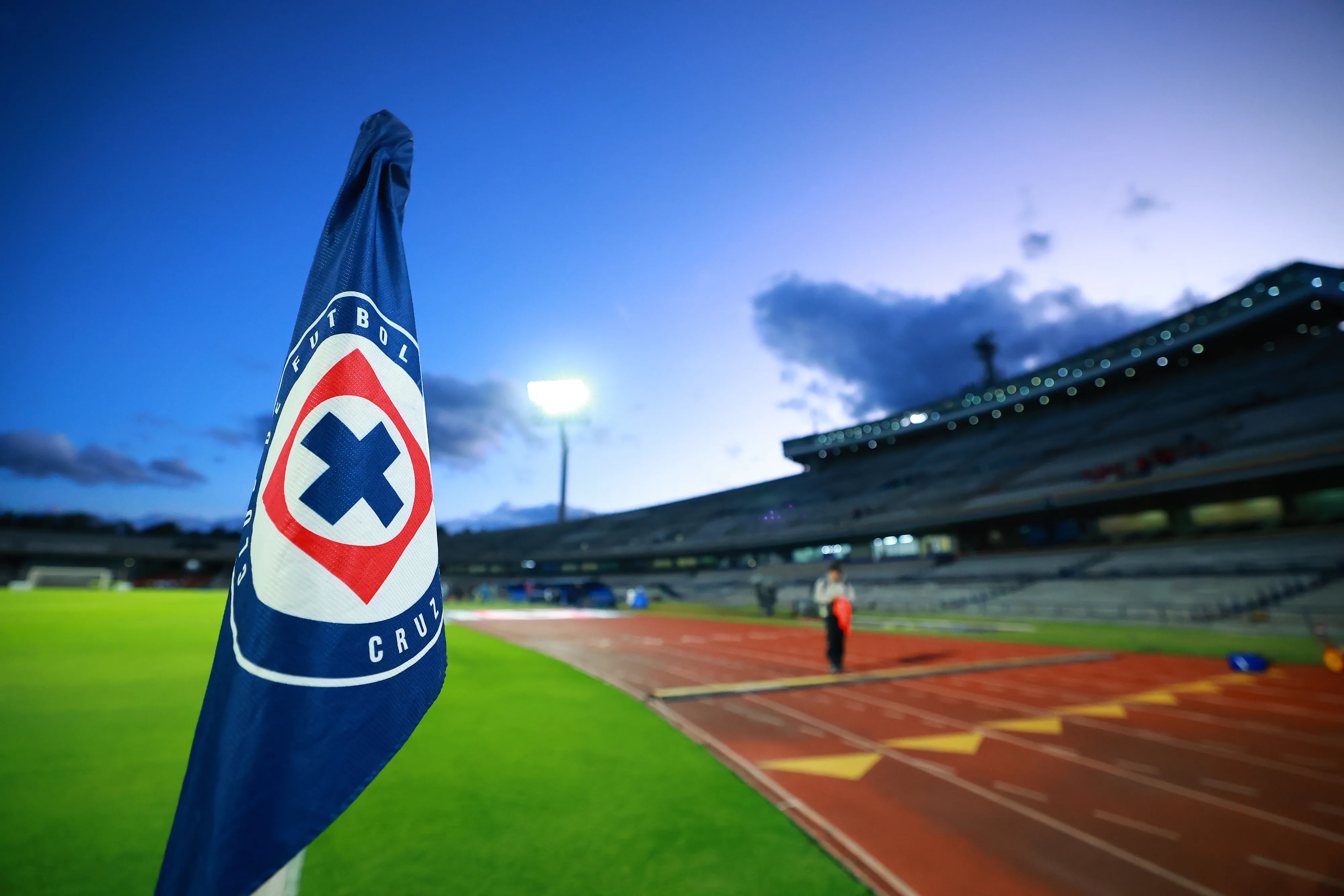 Η Κρουζ Αζούλ μετακομίζει στην Πουέμπλα για το Κλαουσούρα 2026