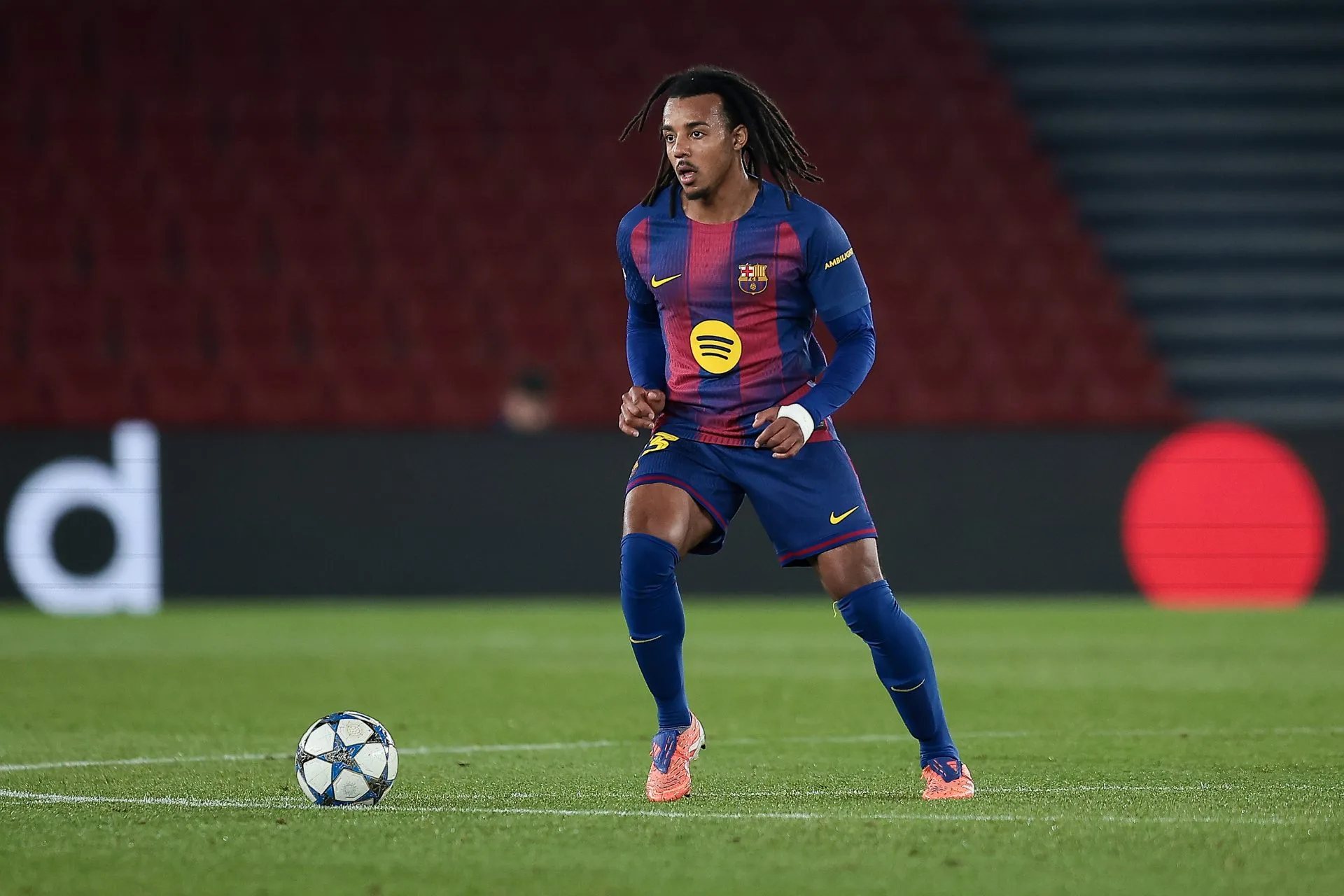 Η θέση του Κουντέ παραμένει αμετάβλητη παρά την άφιξη Κανσέλο